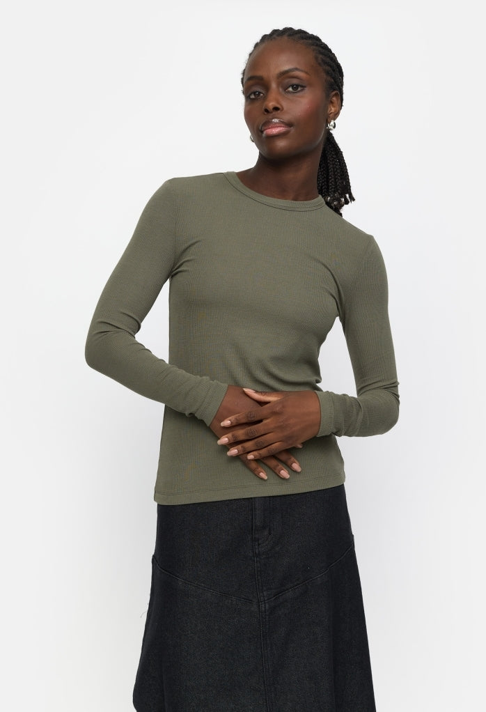 Topp Fenja o-neck, tea leaf