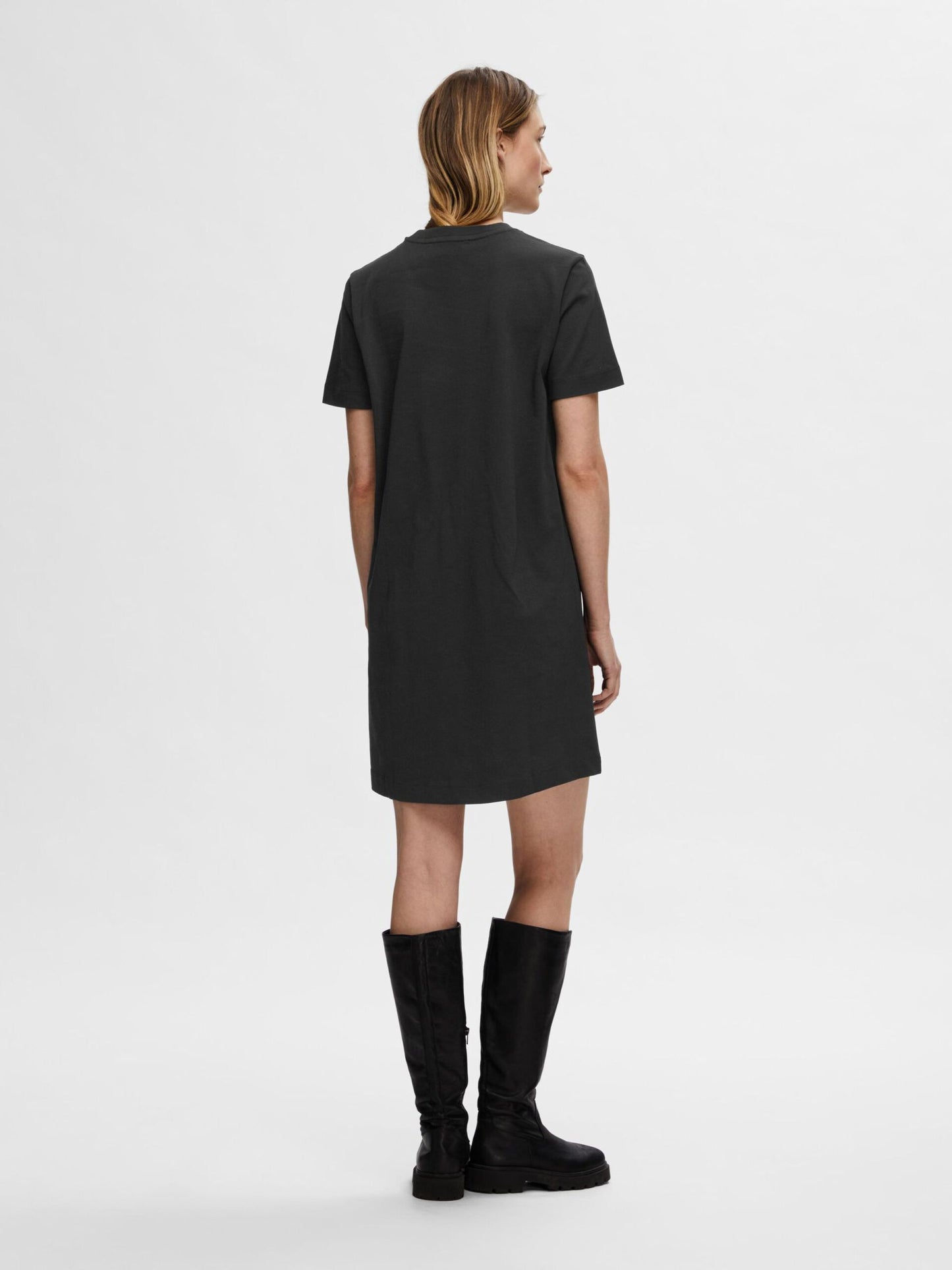 Klänning Essential short tee, black