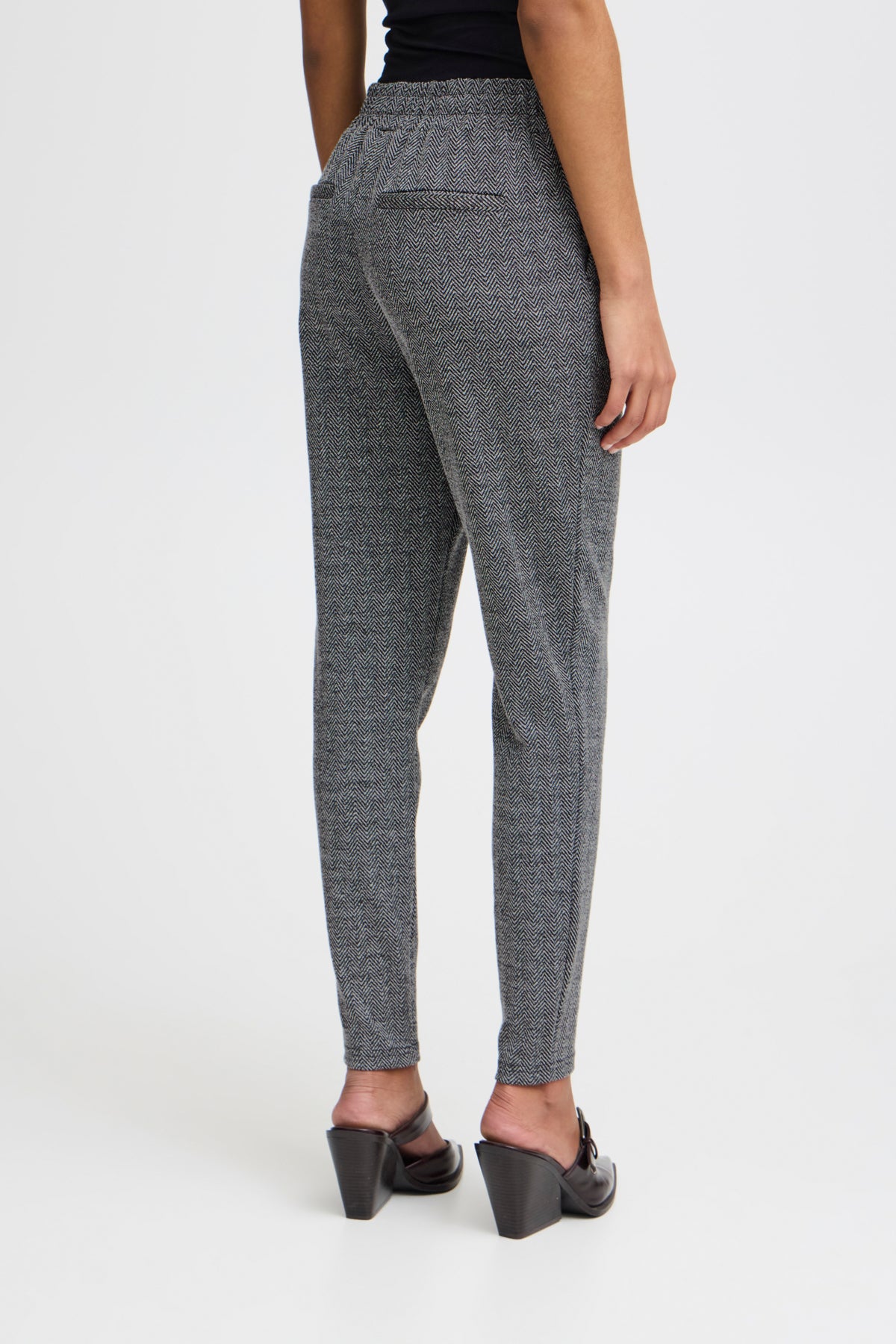 Byxa Kate jacquard, black herringbone