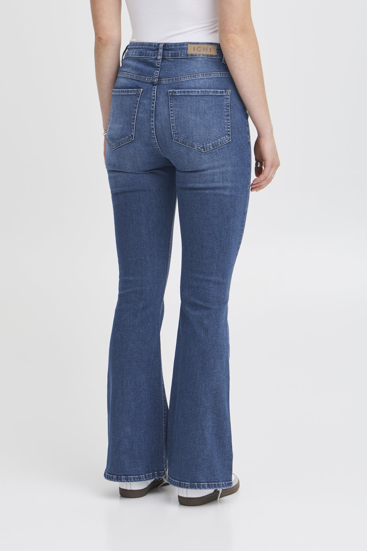 Jeans Twiggy flared HW, medium blue
