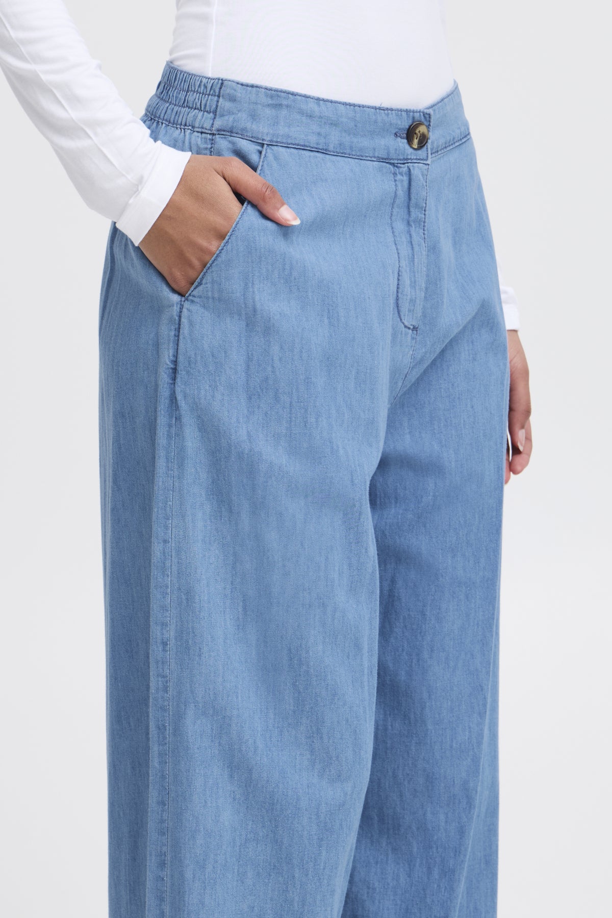 Byxa Barcy, light blue chambray