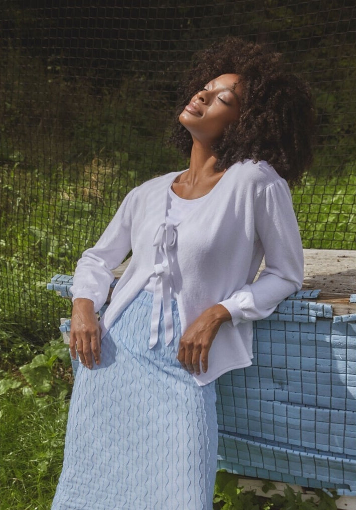 Cardigan Frigga Tie, white