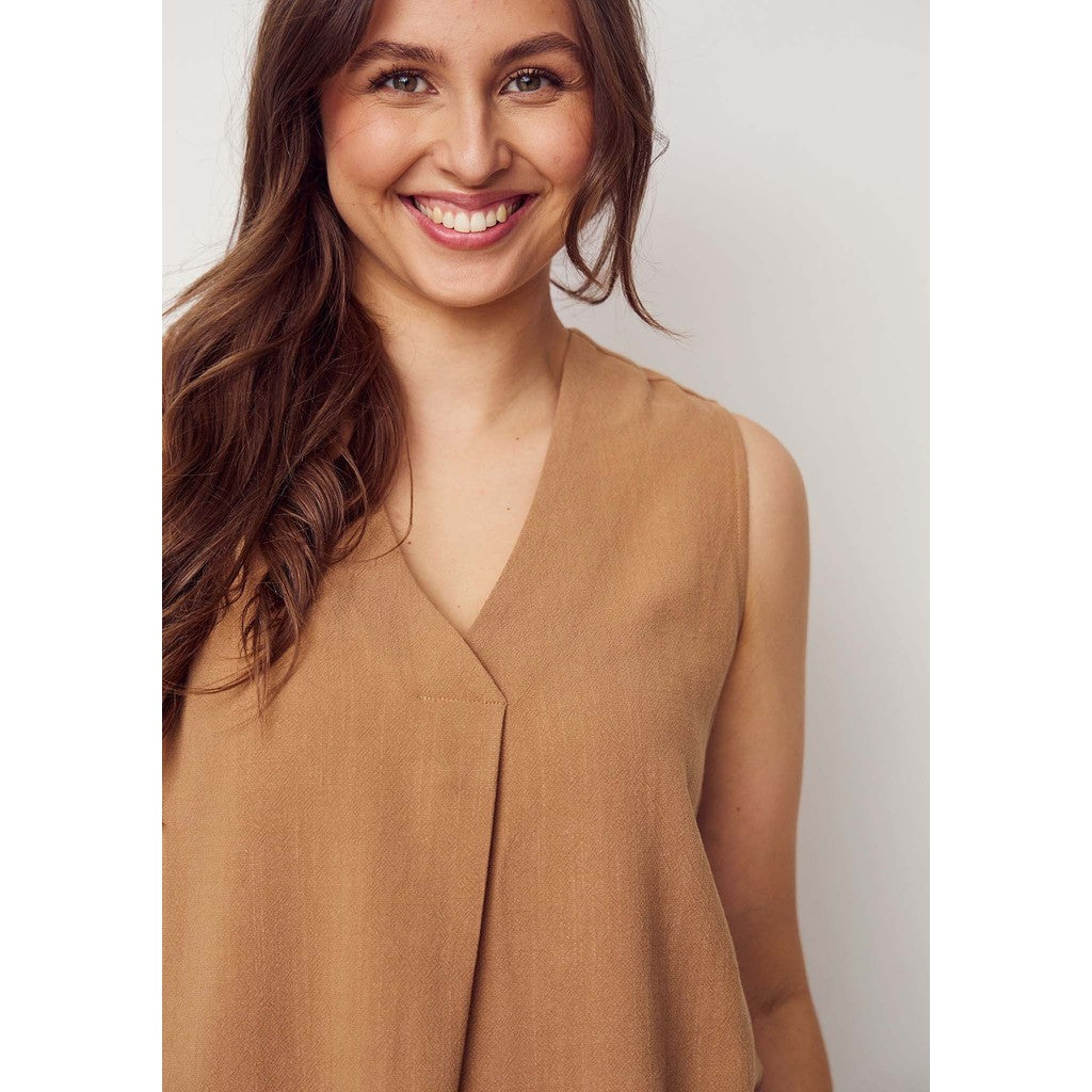 Topp Pearl v-neck