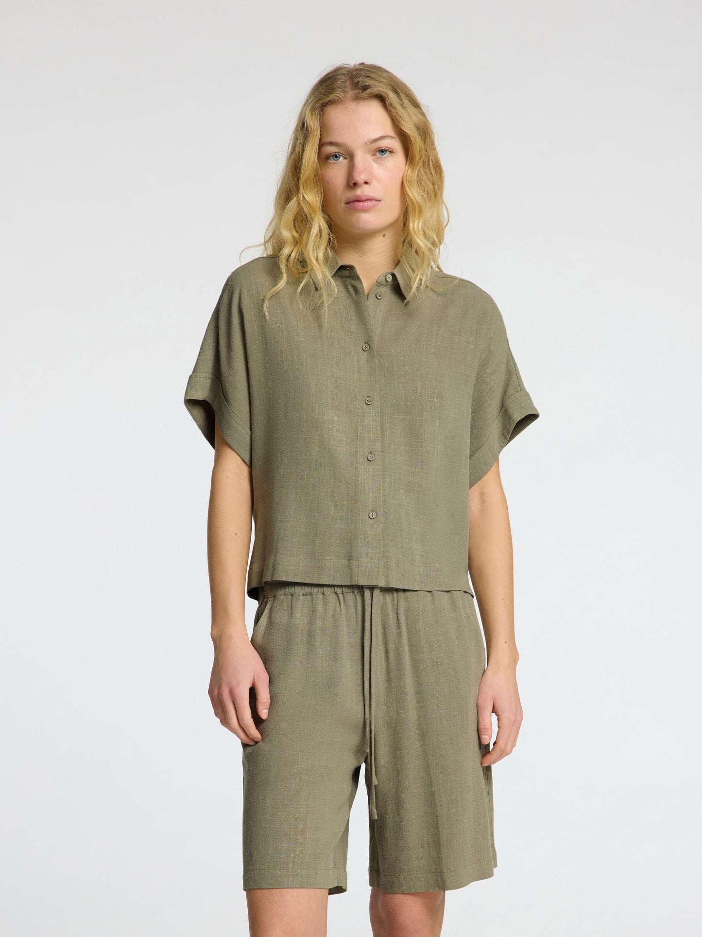 Skjorta Viva ss cropped