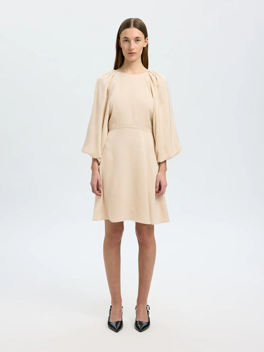 Klänning Laurina 3/4 open back