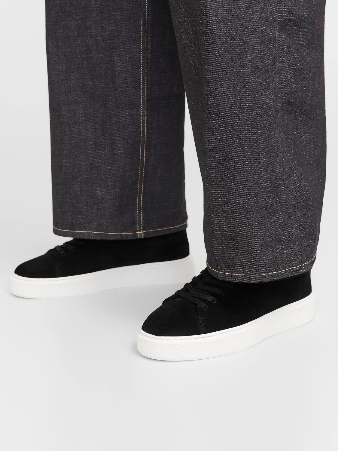 Sneaker Stockholm, black suede