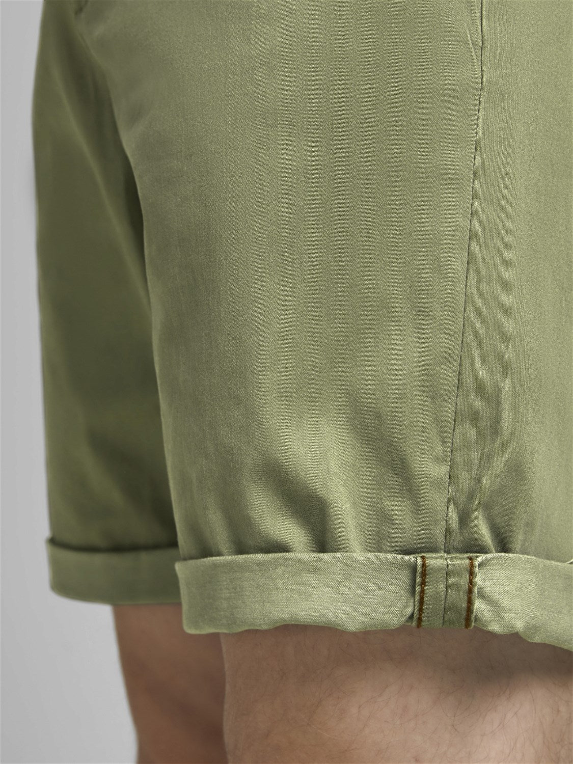 Shorts Bowie, deep lichen green