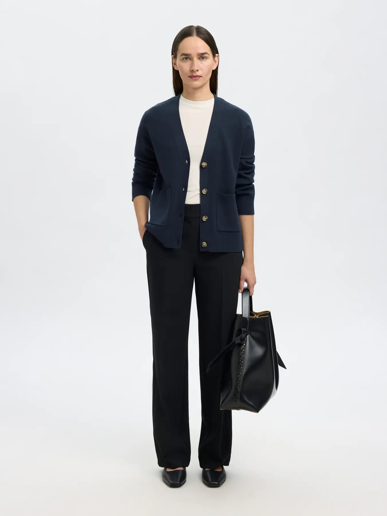 Cardigan Kamma button