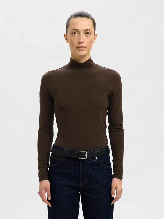 Topp Manja high neck