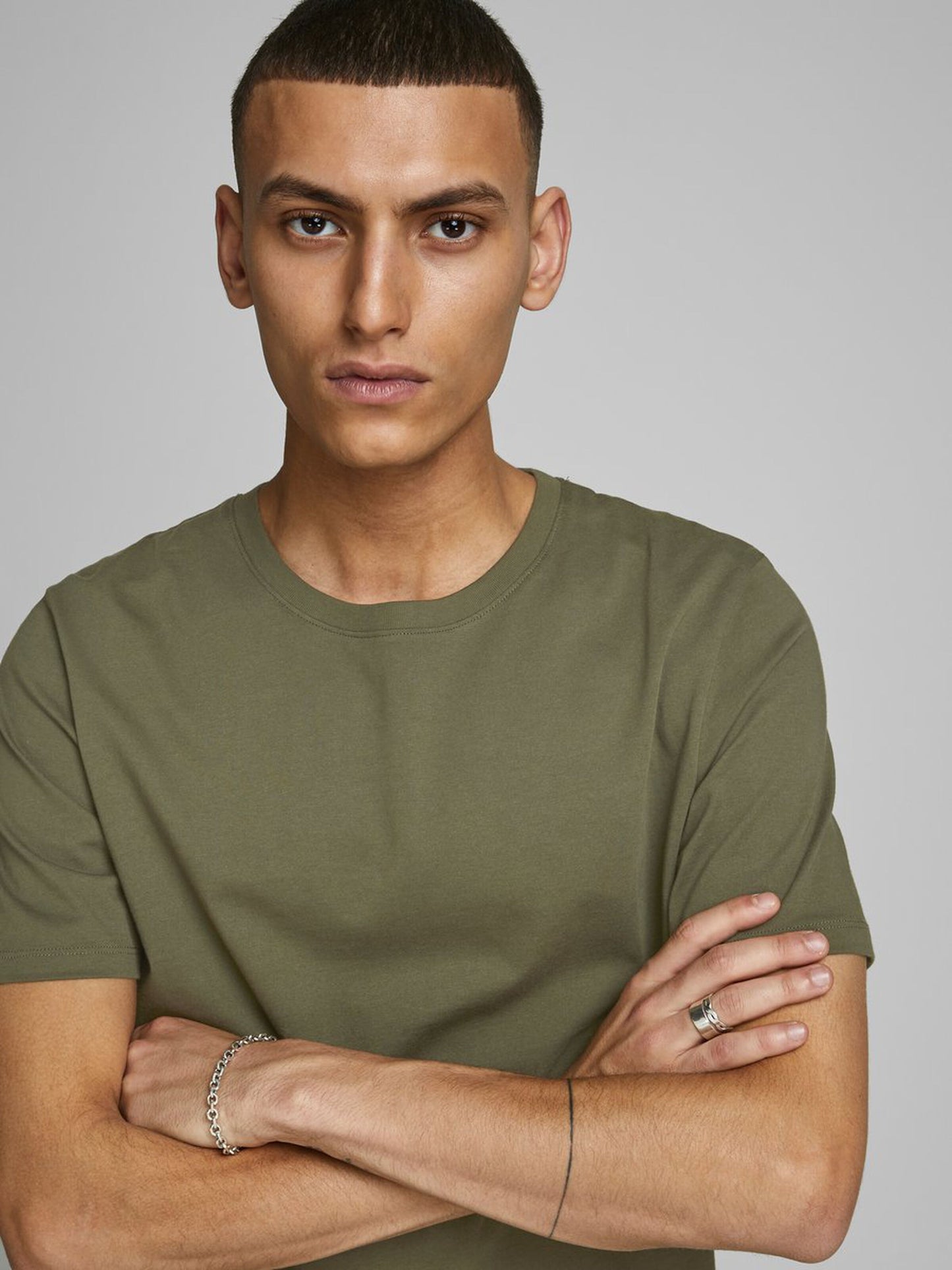 T-shirt Organic basic, olive night
