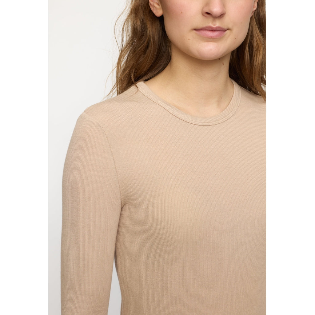 Topp Fenja o-neck, nomad