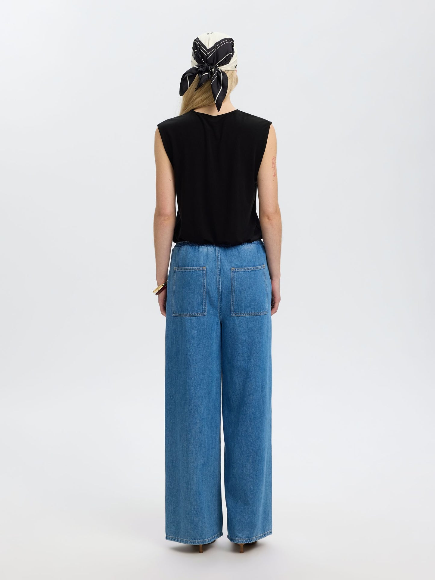 Topp Berta Bellis v-neck