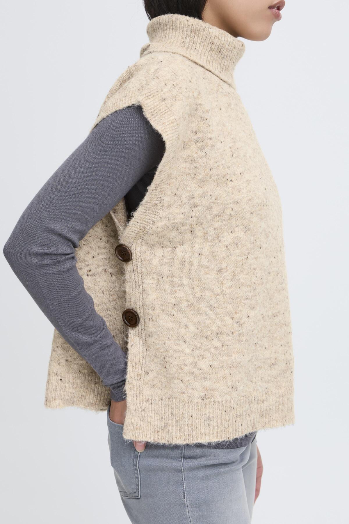 Poncho Lotus