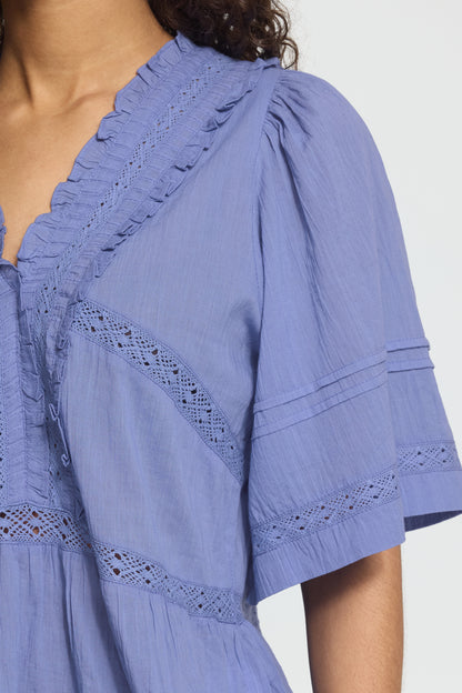 Blus Voilana