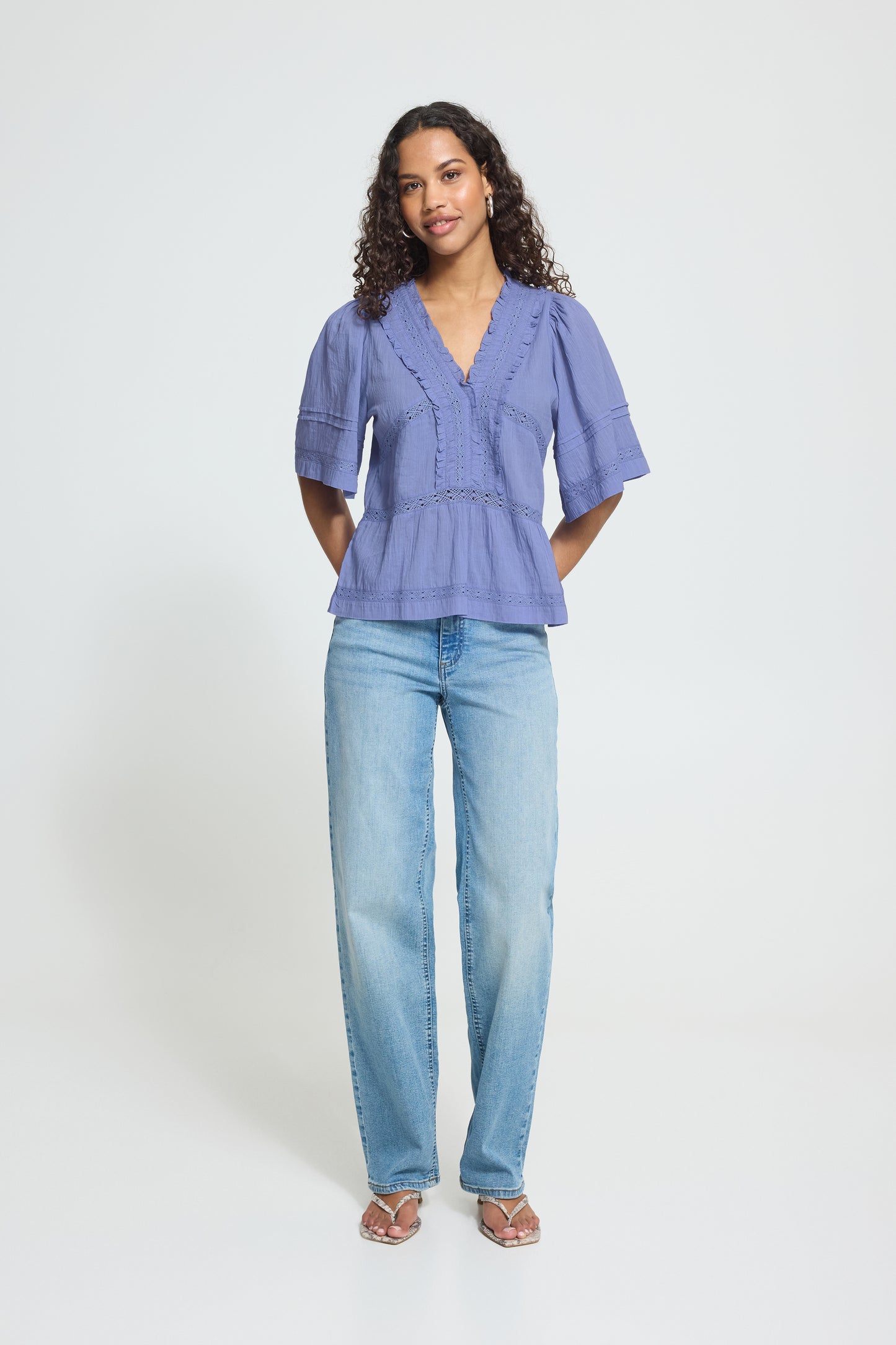 Blus Voilana