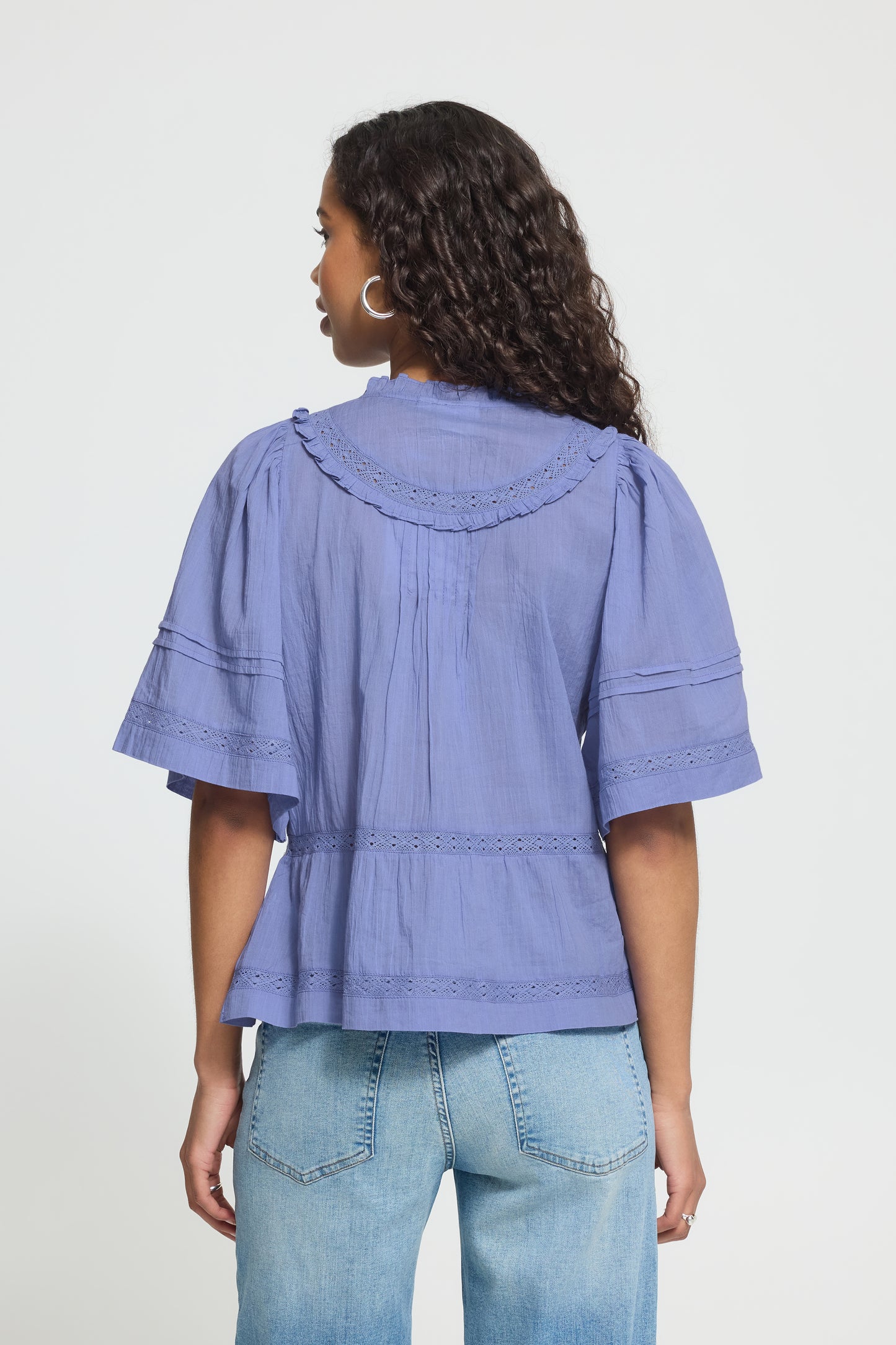 Blus Voilana