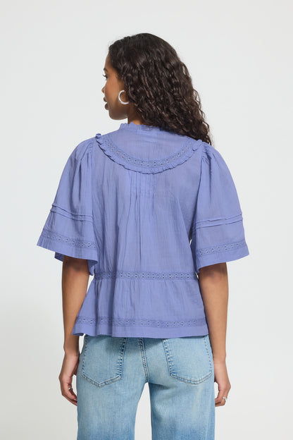 Blus Voilana