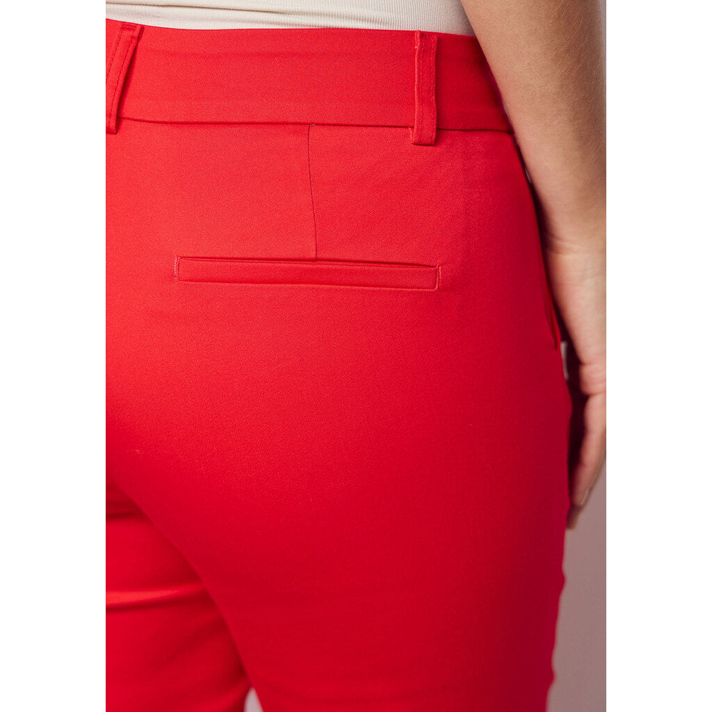 Byxa Isay chino