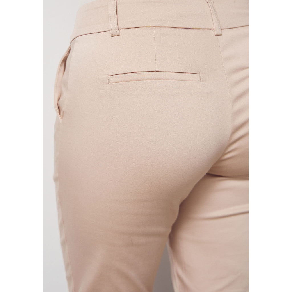Byxa Isay chino