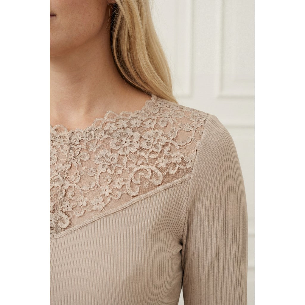 Dee Lace Blouse