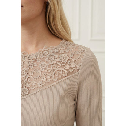 Dee Lace Blouse