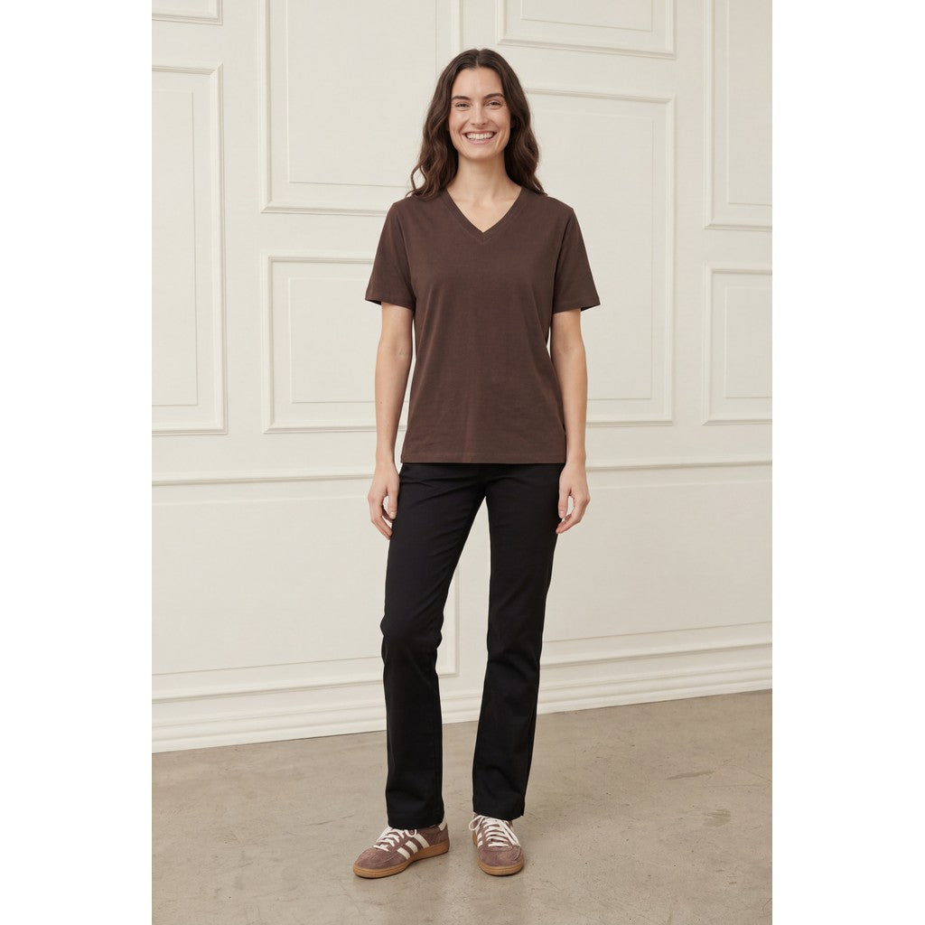 T-shirt Nugga Basic v-neck