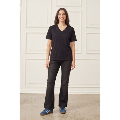 T-shirt Nugga Basic v-neck