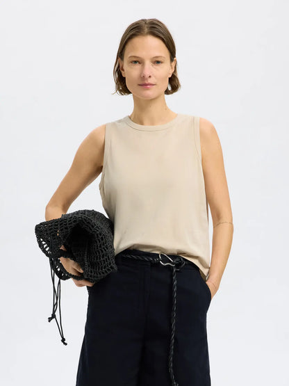 Topp Essential boxy tank