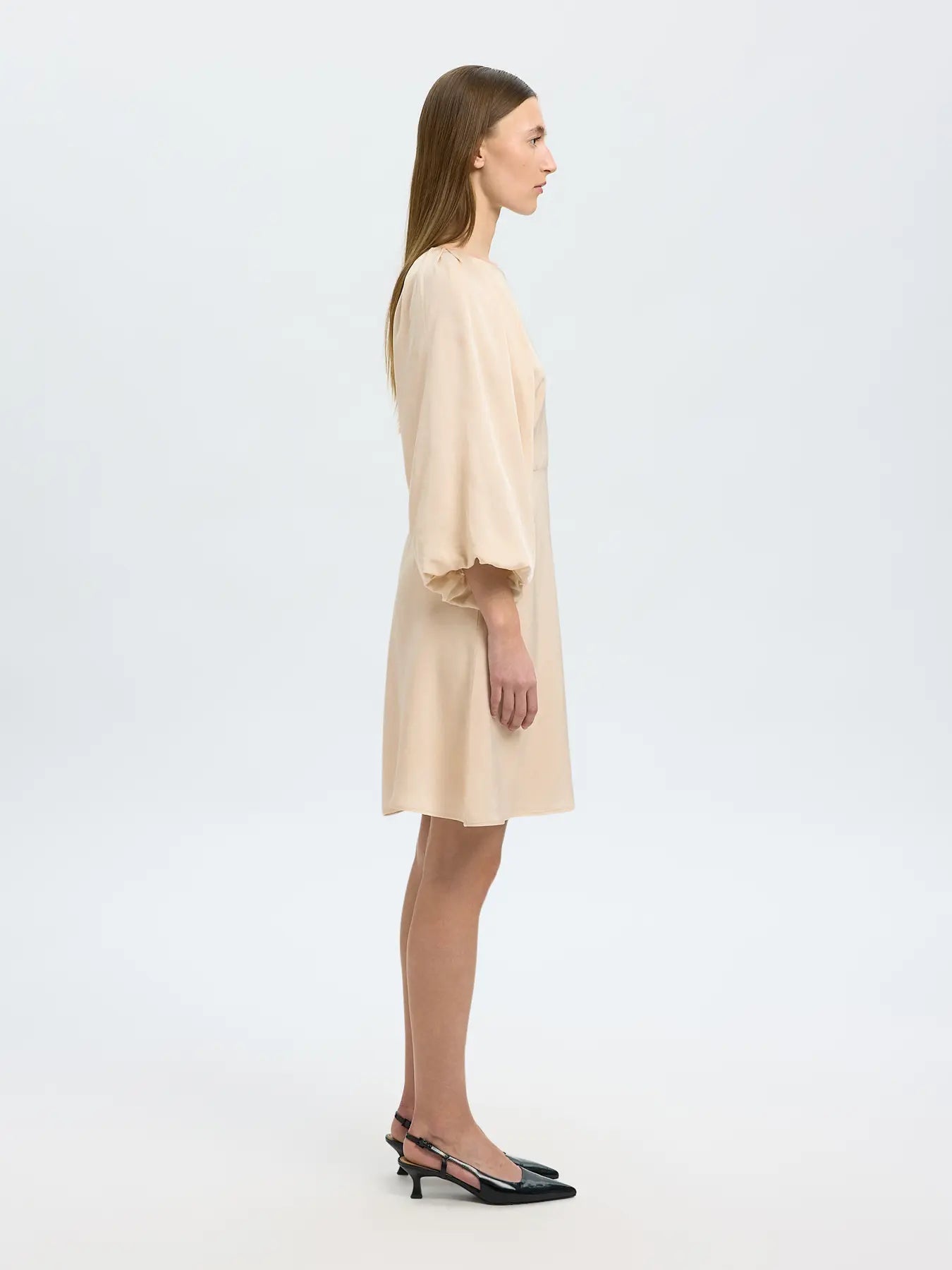 Klänning Laurina 3/4 open back