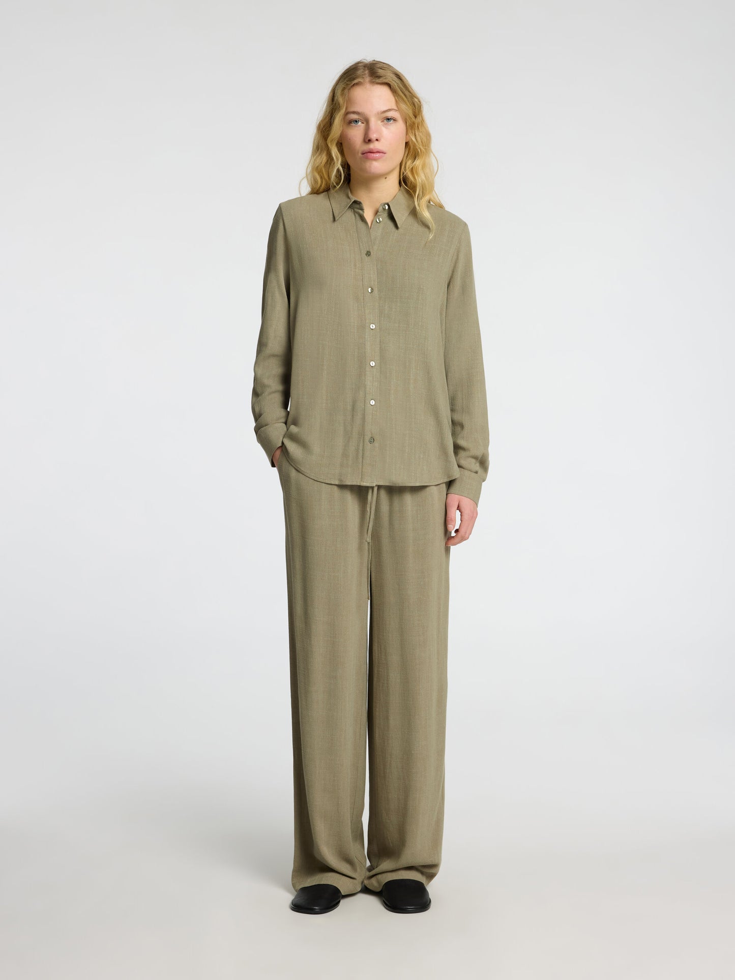 Byxa Viva-Gulia long linen