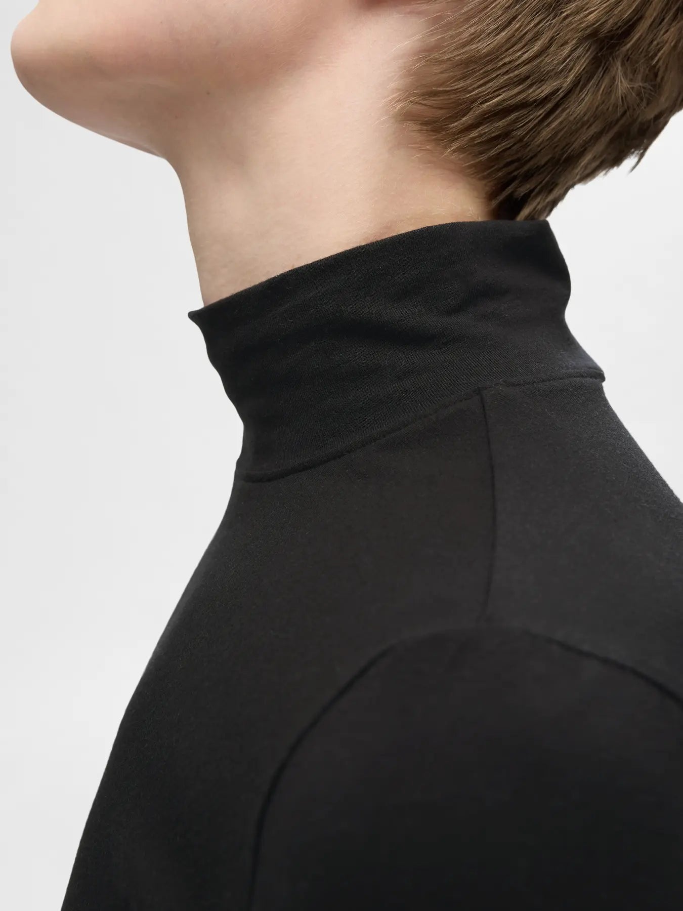 Topp Manja high neck